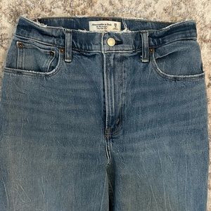 Abercrombie Curve Love Jeans